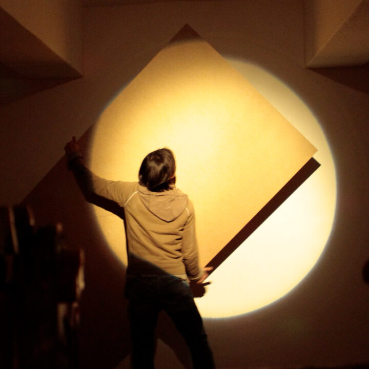 미쓰-플레이 | 참여작가 인터뷰