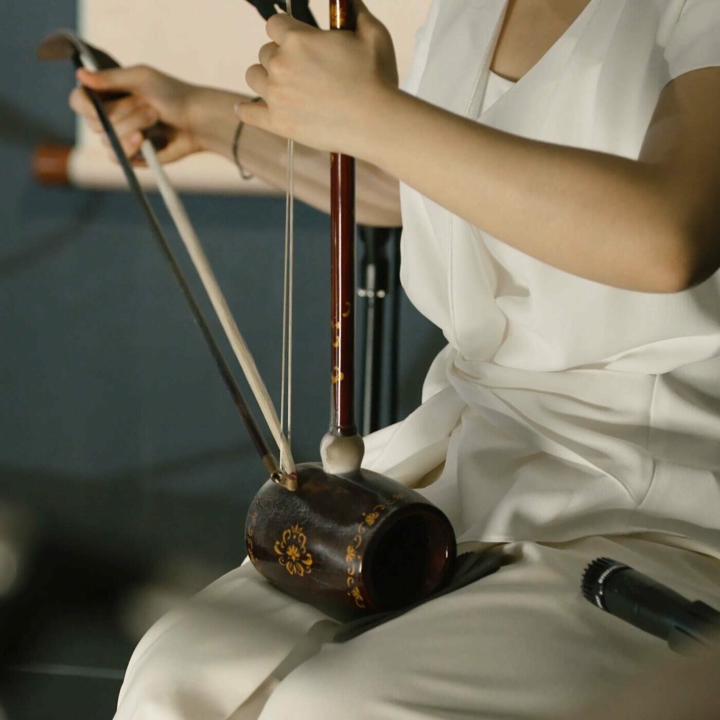 미술관에書 여우樂 | 얼라이브 Alive